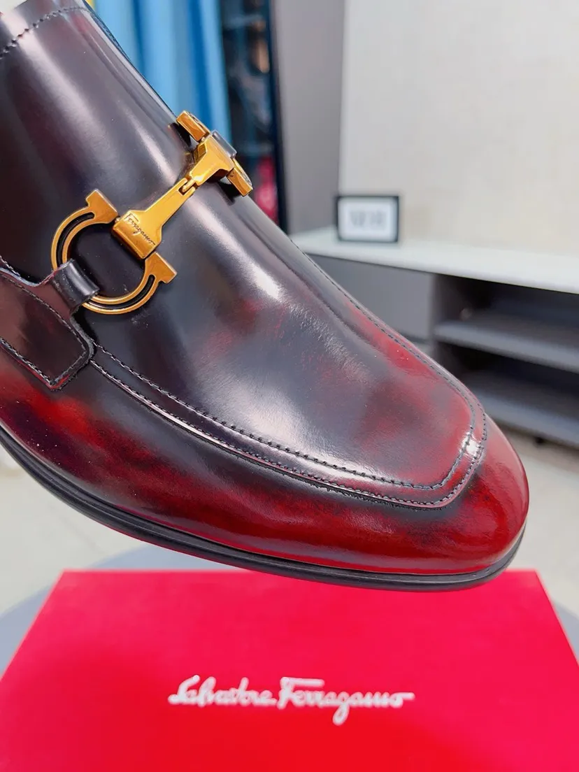 Men's shoes 💰500🌸🌸Water dyed cowhide 🆘[Salvatore Ferragamo] Ferragamo's latest casual business leather shoes for men! Available at counters simultaneously! The fabric is made of specially imported original suede calfskin, and the interior is made of imported water-dyed cowhide. It is absolutely luxurious and leads the fashion trend. Matching code: 38-44 45 customized